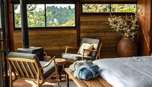 Suite with Mountain View
