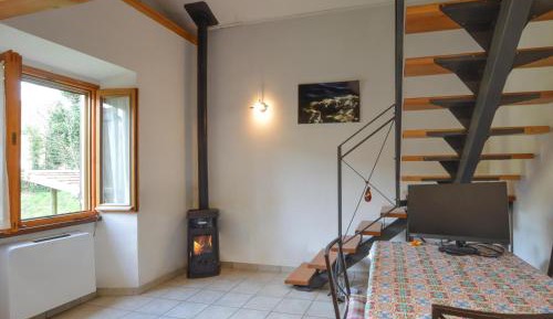 One-Bedroom Holiday Home