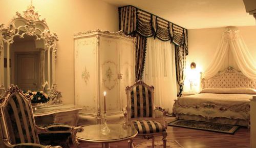 Michelangelo Suite (3 Adults)