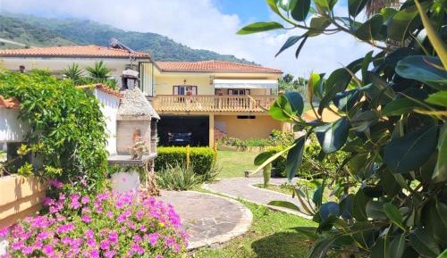 Two-Bedroom House with Sea View