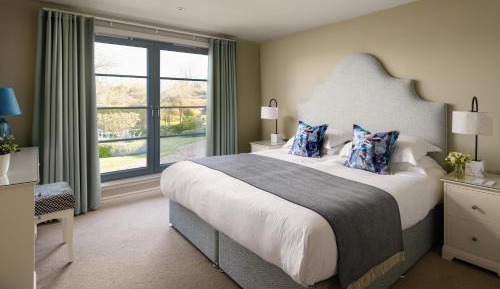 Deluxe King Suite