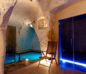 Superior Suite - Split Level with Spa
