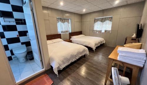 Classic Quadruple Room