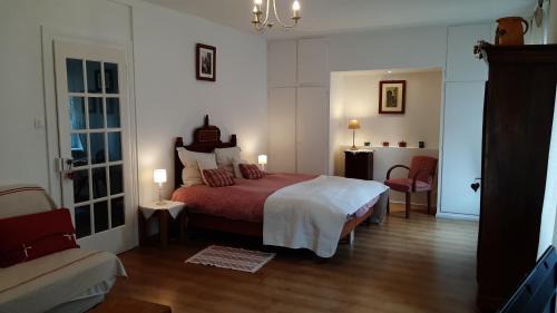 Double Room with Private External Bathroom