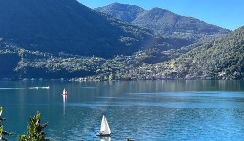 Apartment with Lake View