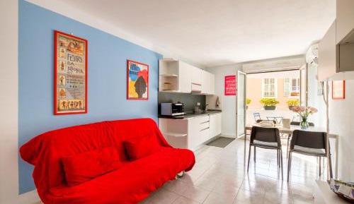 Superior One-Bedroom Apartment with Balcony