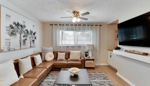 Three-Bedroom Holiday Home 