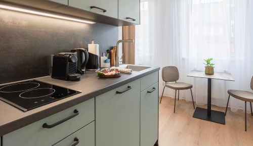Economy Suite