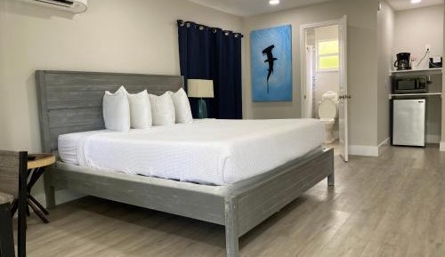 Standard King Room