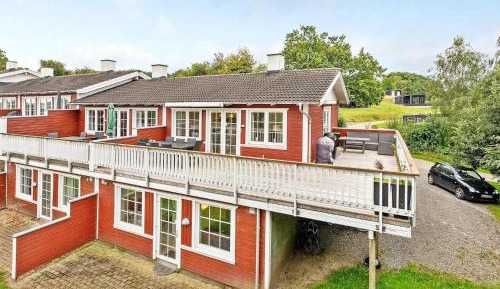 Two-Bedroom Holiday Home