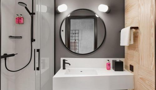 Moxy Standard, Guest room, 1 Queen