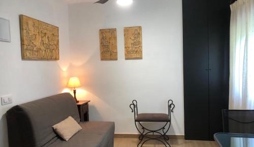King Studio with Sofa Bed