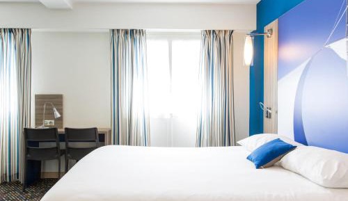 Standard Room with 1 Double Bed