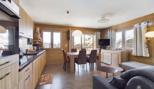 Apartment (6 Adults)