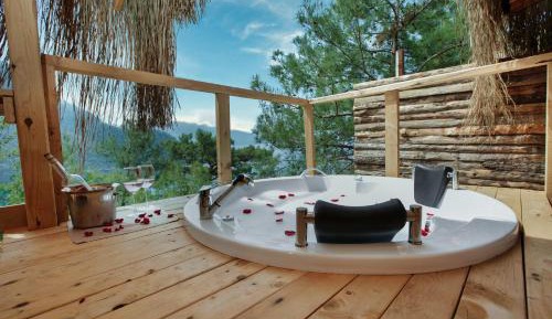 Double Room with Balcony and Sea View