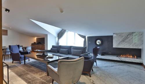 Premium Suite