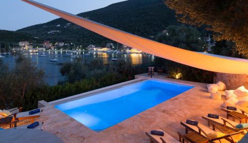 Villa - Beach Front