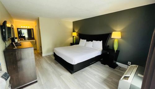 King Room - Accessible/Non-Smoking