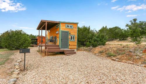 One-Bedroom Holiday Home