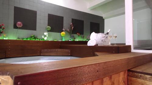 Suite with Hot Tub