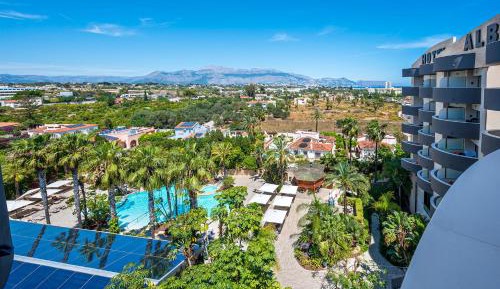 Double Room with Pool View