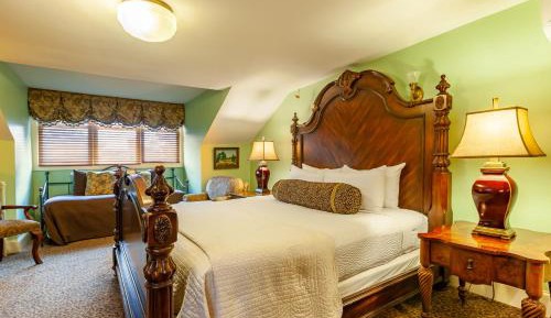 Standard King Room