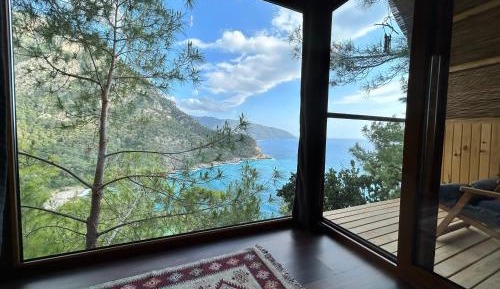 Deluxe Bungalow with Sea View
