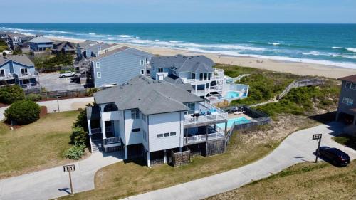 Four-Bedroom Holiday Home