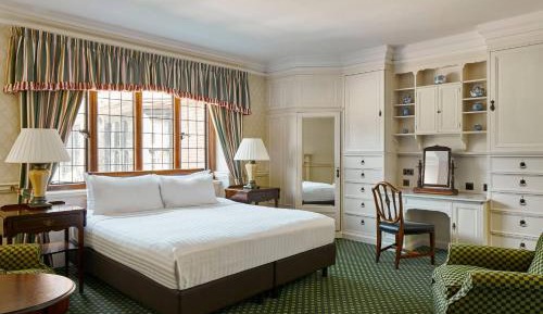 Manor House King or Queen Room