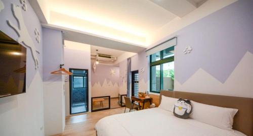 Queen Room with Balcony