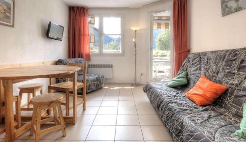 Apartment (4 Adults)