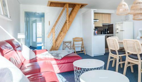 One-Bedroom Apartment with Balcony