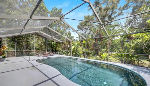 Three-Bedroom Holiday Home 