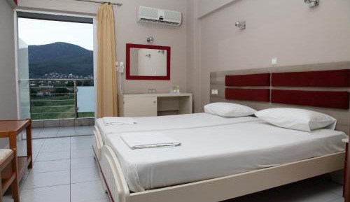 Twin Room with Mountain View