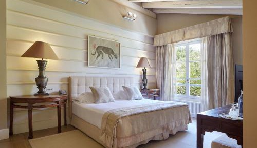 King Room with Mountain View