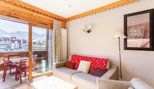 Select Two-Bedroom Apartment (6 People)