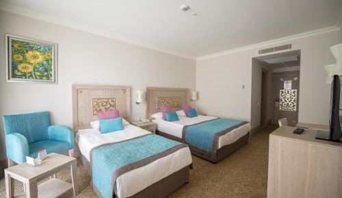 Standard Double or Twin Room with Land View