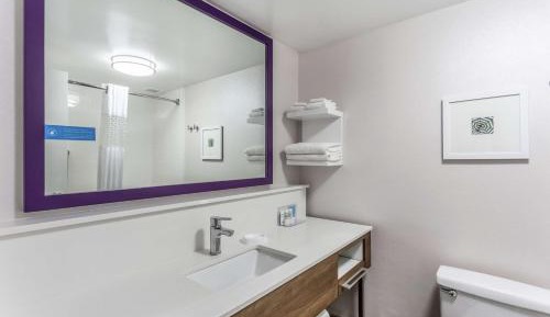 Double Room with Two Double Beds - Non-Smoking