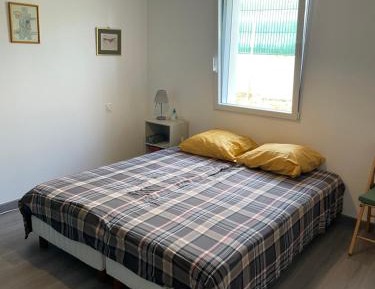 Standard Double Room with Shared Bathroom