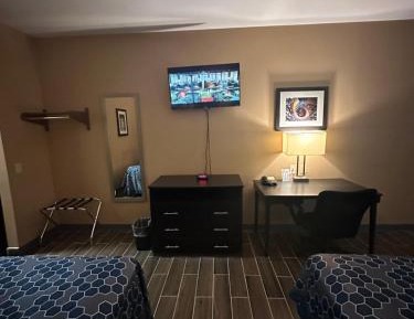 Deluxe Queen Studio with Two Queen Beds - Non-Smoking