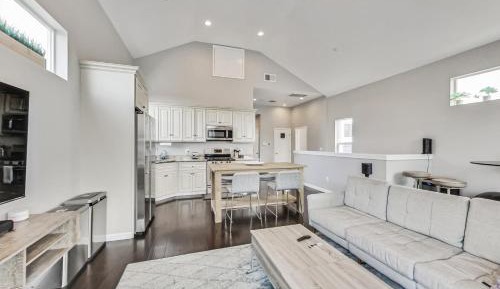 Three-Bedroom Townhouse