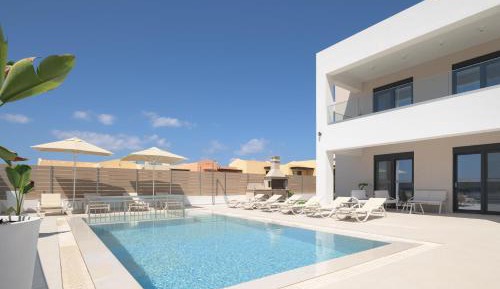 Villa with Private Pool