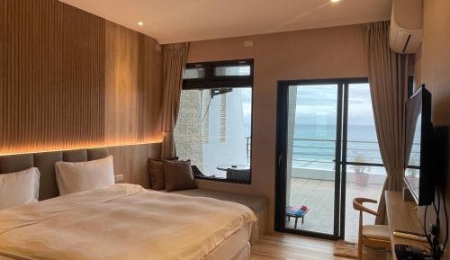Double Room with Balcony and Sea View