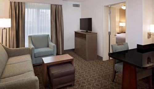 One-Bedroom King Suite