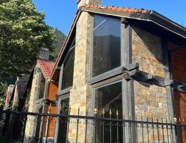 Villa with Garden View