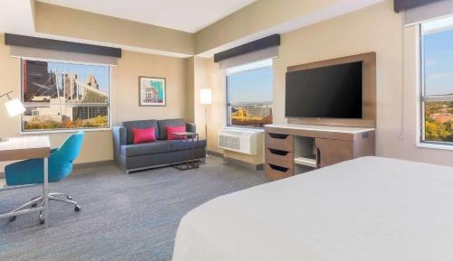 King Studio with Sofa Bed - Non-Smoking