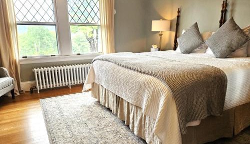 King Room with Lake View