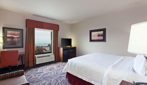 King Room with Water View and Balcony