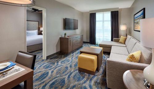 One-Bedroom Suite with Two Queen Beds and Accessible Tub