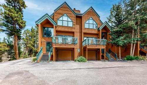 Six-Bedroom House